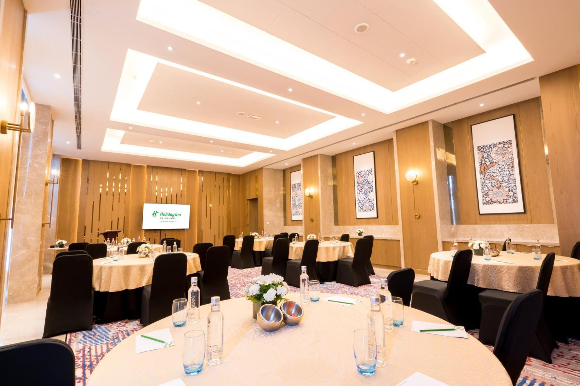 Holiday Inn Lucknow Airport By Ihg 外观 照片