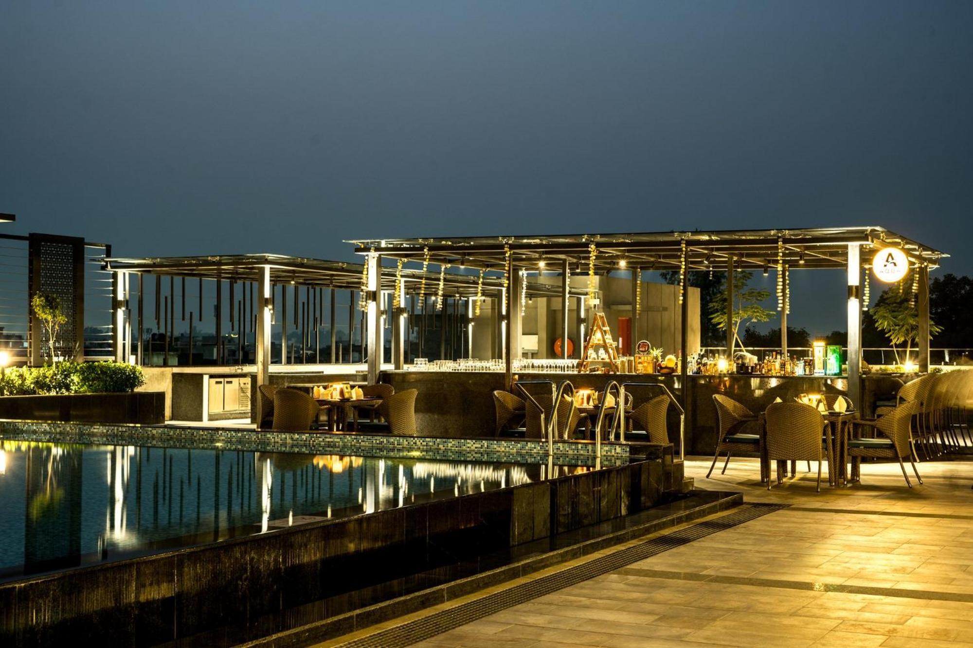 Holiday Inn Lucknow Airport By Ihg 外观 照片