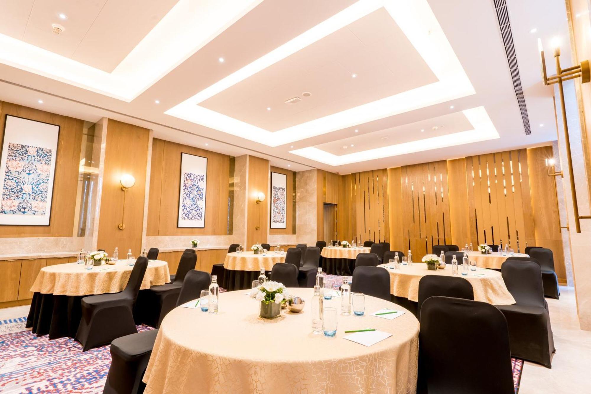 Holiday Inn Lucknow Airport By Ihg 外观 照片